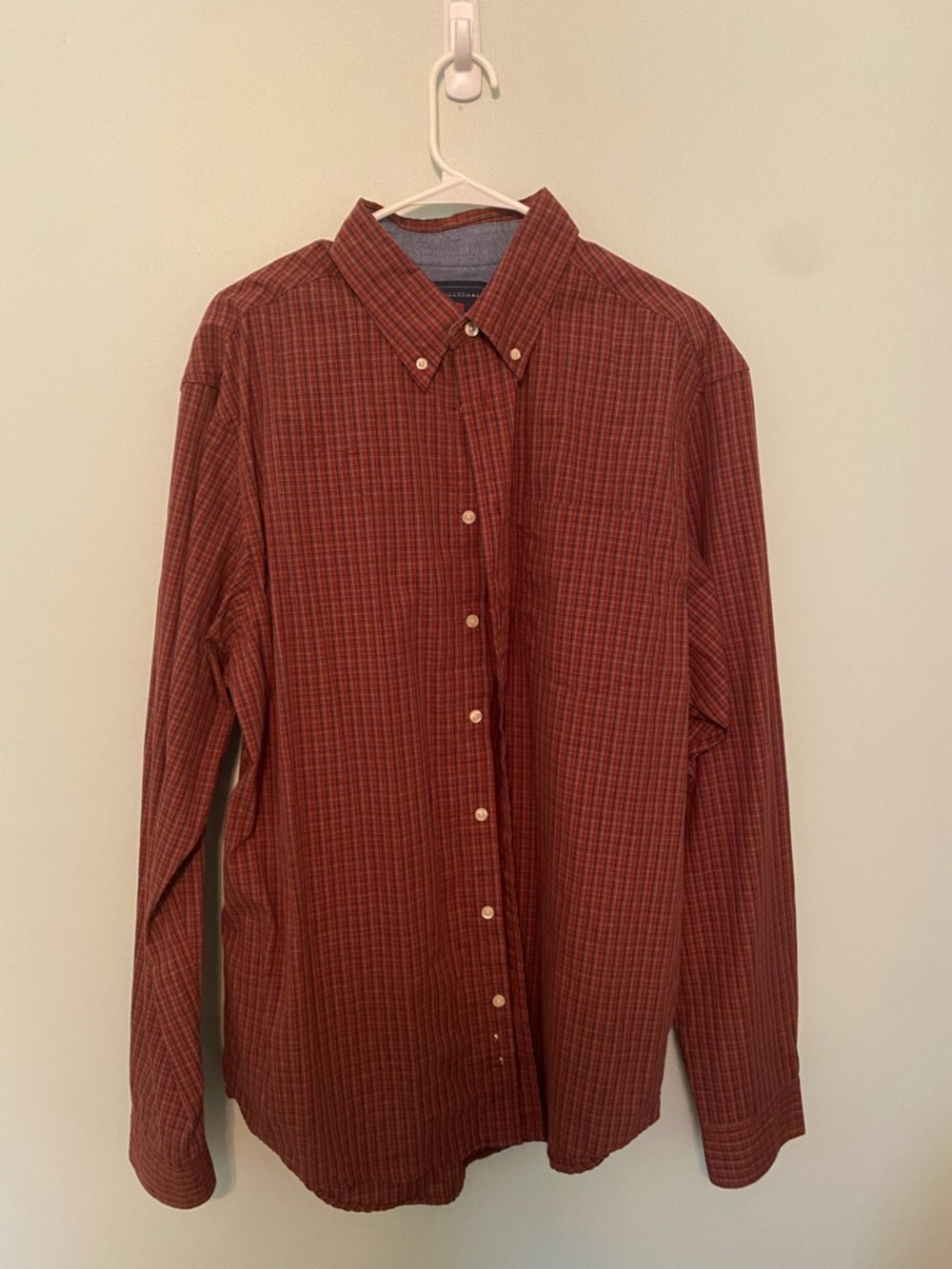 Saddlebred Men's Button-Down Shirt in Rust Plaid